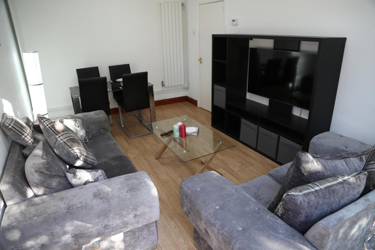 Cosy 3-Bed Bungalow Nec Airport Close To Amenities برمنغهام المظهر الخارجي الصورة